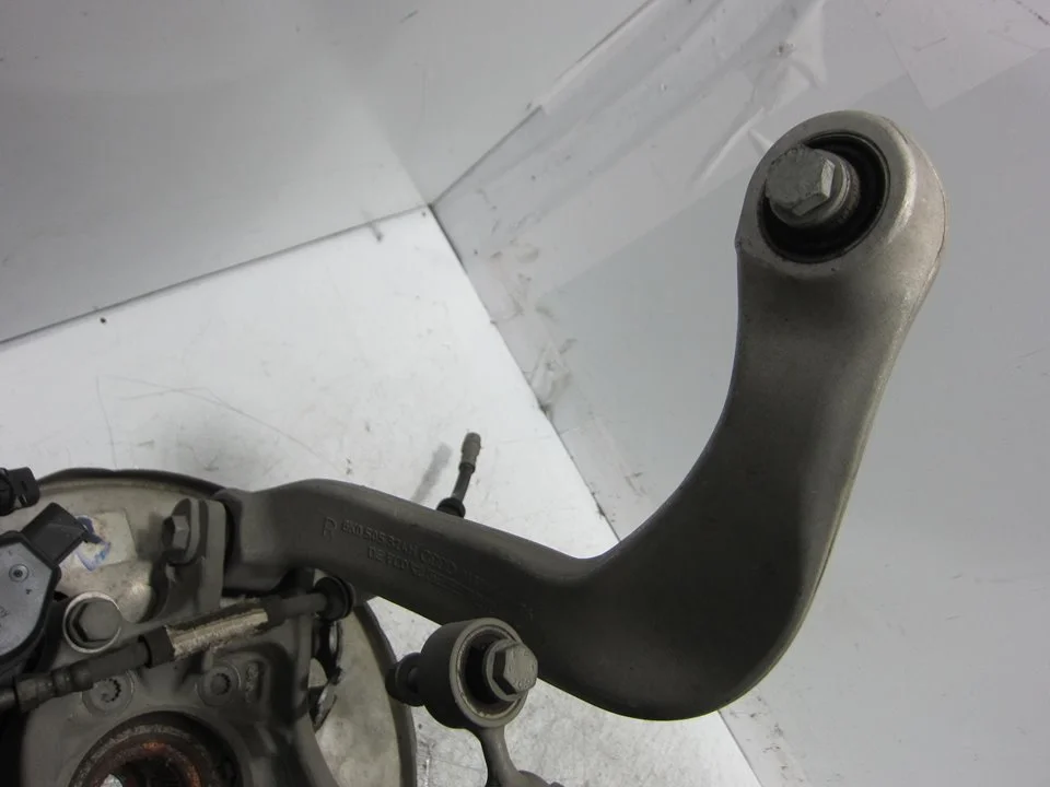 Foto de BRAZO SUSPENSION SUPERIOR TRASERO DERECHO PORSCHE MACAN (95BA) referencia 8K0505324H