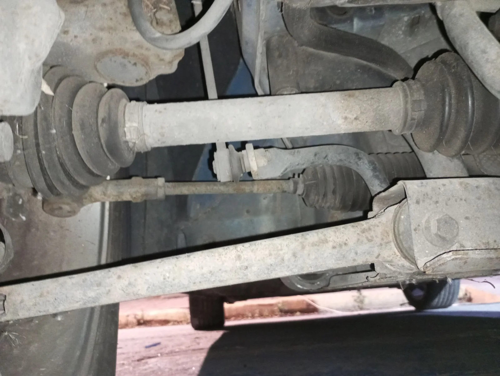 Foto de TRANSMISION DELANTERA DERECHA FORD FIESTA (CBK) 1.25 16V CAT (69 CV / 51 KW)