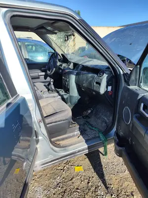 Foto de GOMAS CONTORNO PUERTA LAND ROVER DISCOVERY 2.7 Td V6 CAT (190 CV / 140 KW)