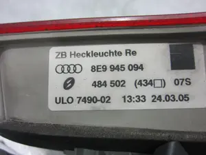 Foto de PILOTO TRASERO DERECHO INTERIOR AUDI A4 AVANT (8E) 2.5 V6 24V TDI (163 CV / 120 KW) referencia 8E9945094 foto 2