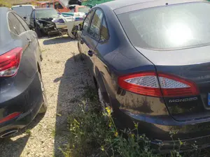 Foto de PILOTO TRASERO IZQUIERDO INTERIOR FORD MONDEO BERLINA (CA2) 2.0 TDCi CAT (131 CV / 96 KW)