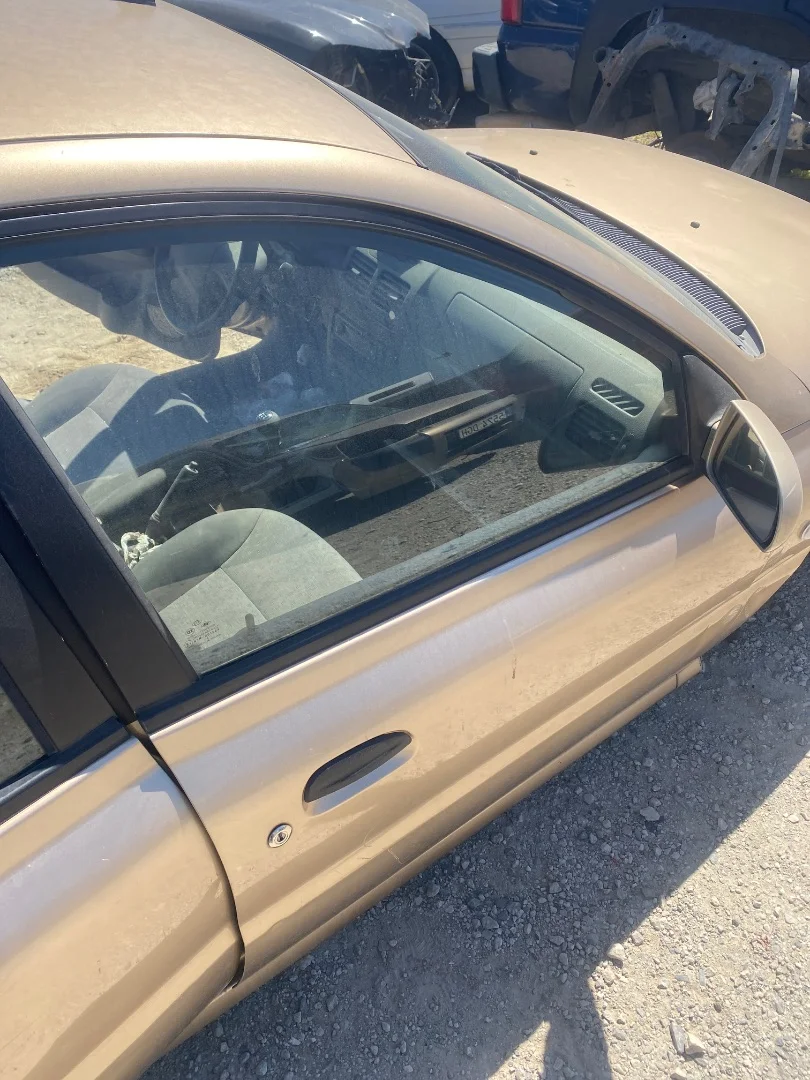 Foto de PUERTA DELANTERA DERECHA KIA RIO (BC) 1.3 CAT (75 CV / 55 KW) referencia 76004FD100