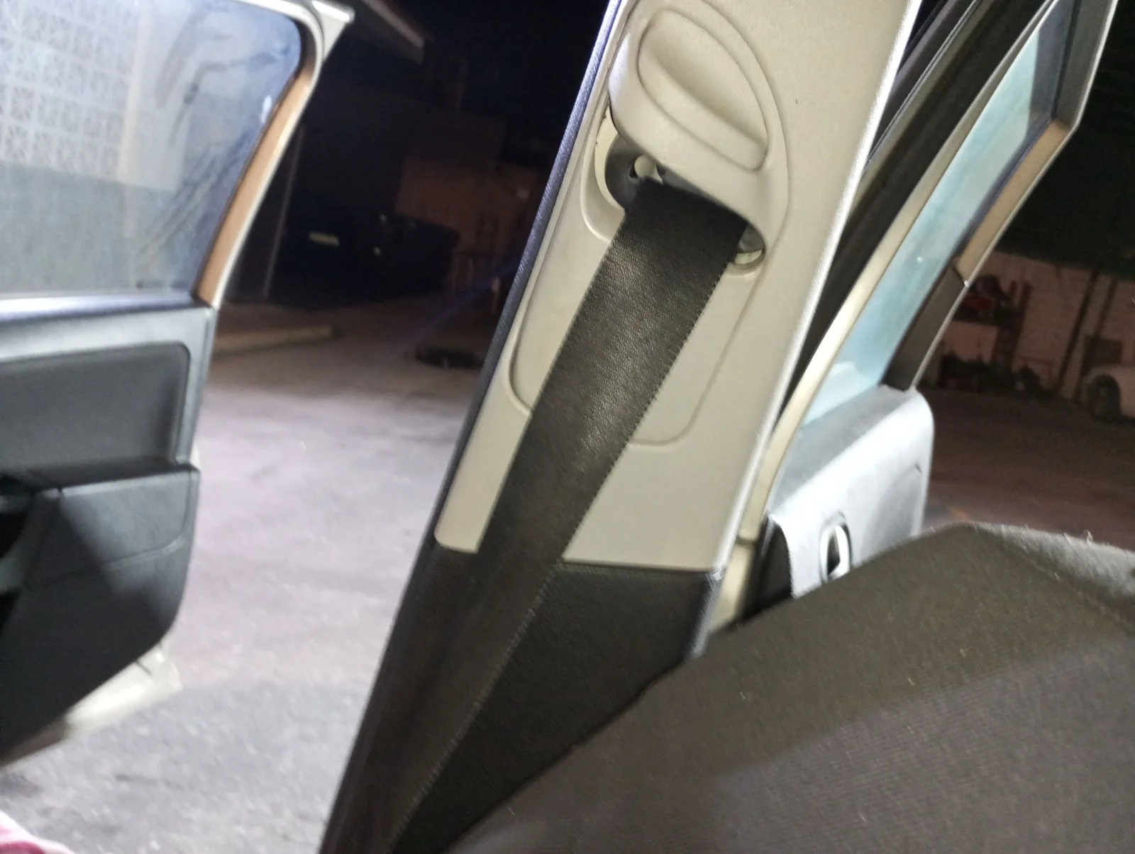 Foto de CINTURON SEGURIDAD DELANTERO DERECHO FORD FIESTA (CBK) 1.4 TDCi CAT (68 CV / 50 KW) referencia 2S6AA61294AB