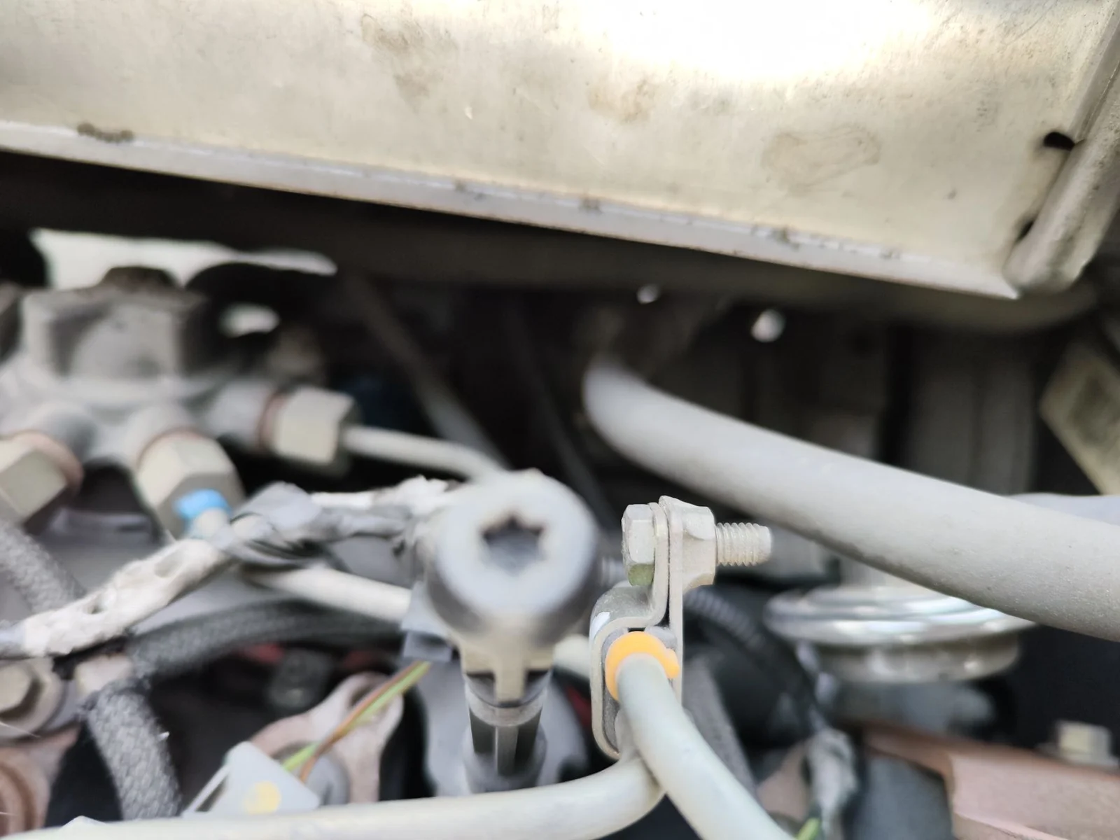 Foto de ALTERNADOR FORD FOCUS FAMILIAR (CAK) 1.8 16V CAT (116 CV / 85 KW) referencia 1406099