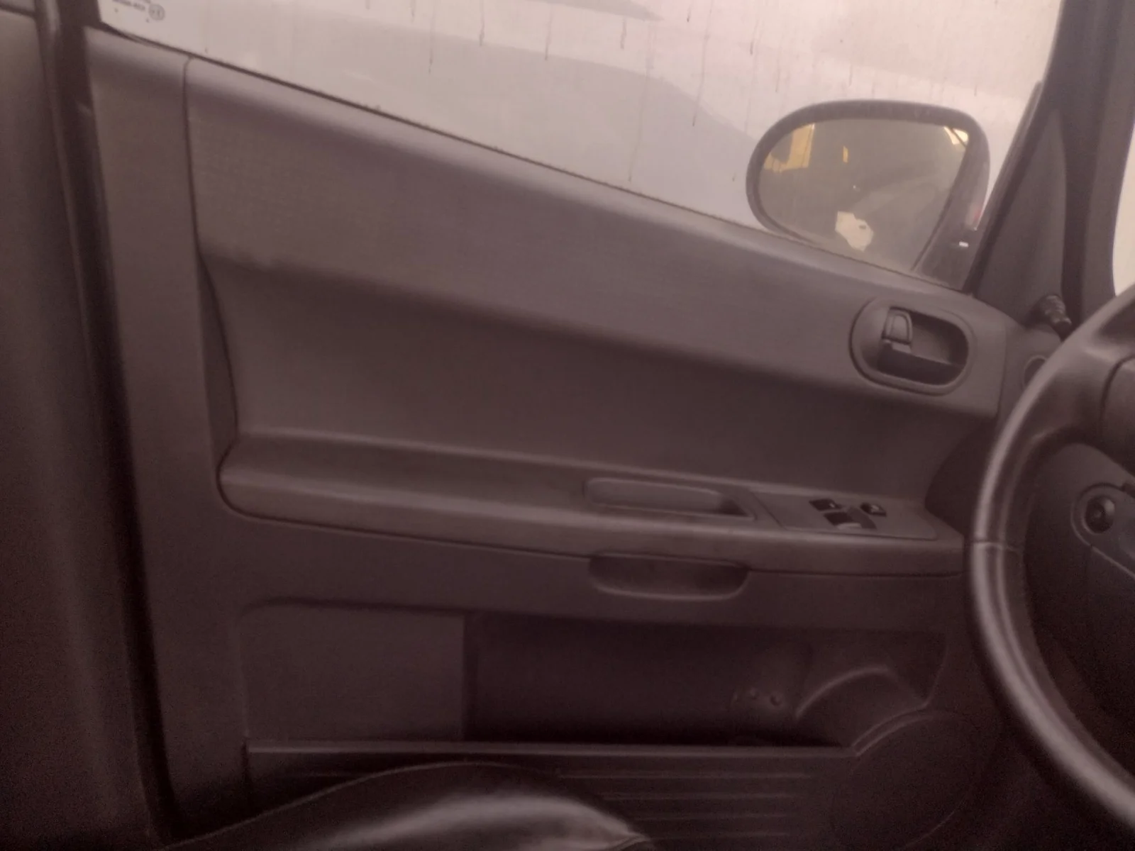Foto de MANDO ELEVALUNAS DELANTERO IZQUIERDO MITSUBISHI COLT CZ3 BERL. 5 (Z30A) 1.5 DI-D CAT (95 CV / 70 KW)