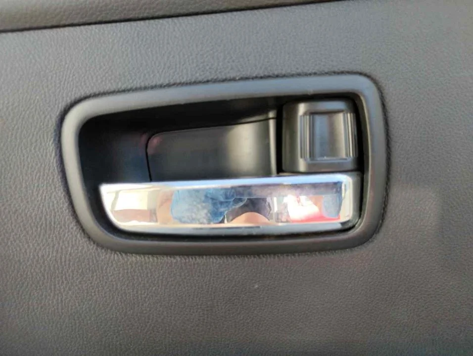 Foto de MANETA INTERIOR TRASERA DERECHA MITSUBISHI ASX (GA0W) 1.6 CAT (117 CV / 86 KW)