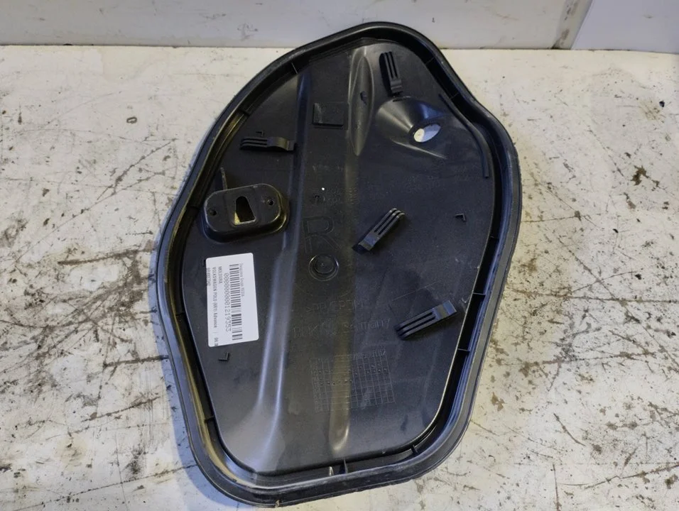 Foto de MOLDURA VOLKSWAGEN POLO V (6R1) 1.2 TDI (75 CV / 55 KW) referencia 6R4837342