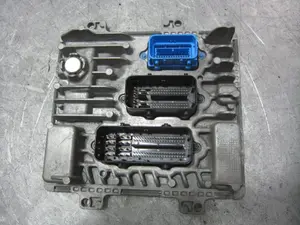Foto de CENTRALITA MOTOR UCE OPEL INSIGNIA SPORTS TOURER 1.6 CDTI DPF (136 CV / 100 KW) referencia 55491705