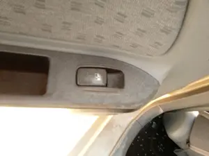 Foto de MANDO ELEVALUNAS TRASERO IZQUIERDO KIA RIO (BC) 1.3 CAT (75 CV / 55 KW)