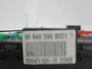 Foto de CAJA RELES / FUSIBLES CITROEN GRAND C4 PICASSO 1.6 16V HDi FAP (109 CV / 80 KW) referencia 966405908001 foto 9