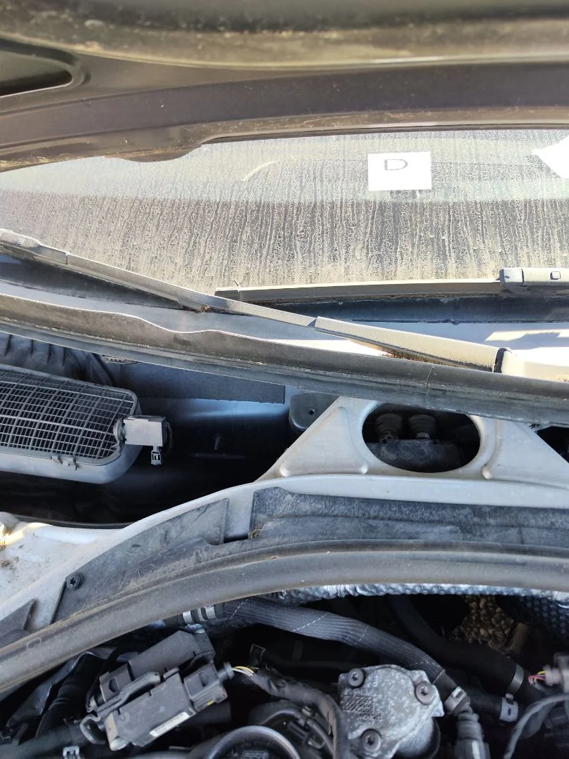 Foto de BRAZO LIMPIA DELANTERO DERECHO AUDI A6 AVANT (4GD) 2.0 16V TDI (190 CV / 140 KW) referencia 4F1955408B