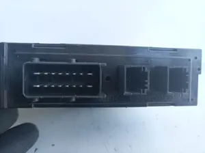 Foto de MOTOR ELEVALUNAS DELANTERO DERECHO PEUGEOT 807 2.2 HDi FAP CAT (4HW) (128 CV / 94 KW) referencia 1488737080 foto 2