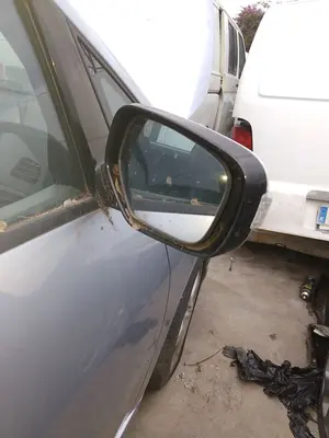 Foto de RETROVISOR DERECHO MITSUBISHI GRANDIS (NA0W) 2.0 DI-D CAT (136 CV / 100 KW)
