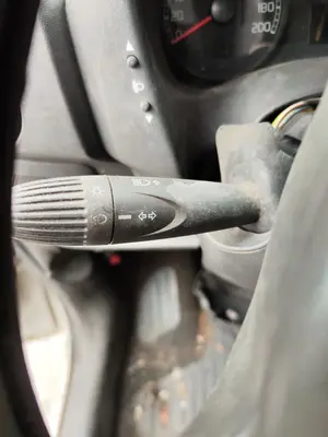 Foto de MANDO INTERMITENTES FIAT I DOBLÒ (119) 1.9 JTD CAT (105 CV / 77 KW)