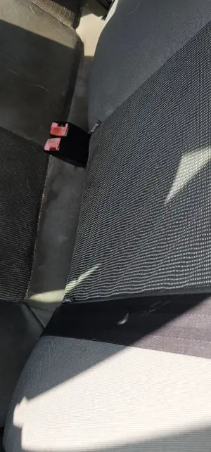 Foto de ENGANCHE CINTURON TRASERO IZQUIERDO SEAT IBIZA BERLINA (6J5) 1.4 TDI (80 CV / 59 KW)