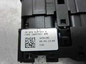 Foto de INTERRUPTOR SEAT LEON (5F1) 1.6 TDI (105 CV / 77 KW) referencia 5F0919234A foto 4
