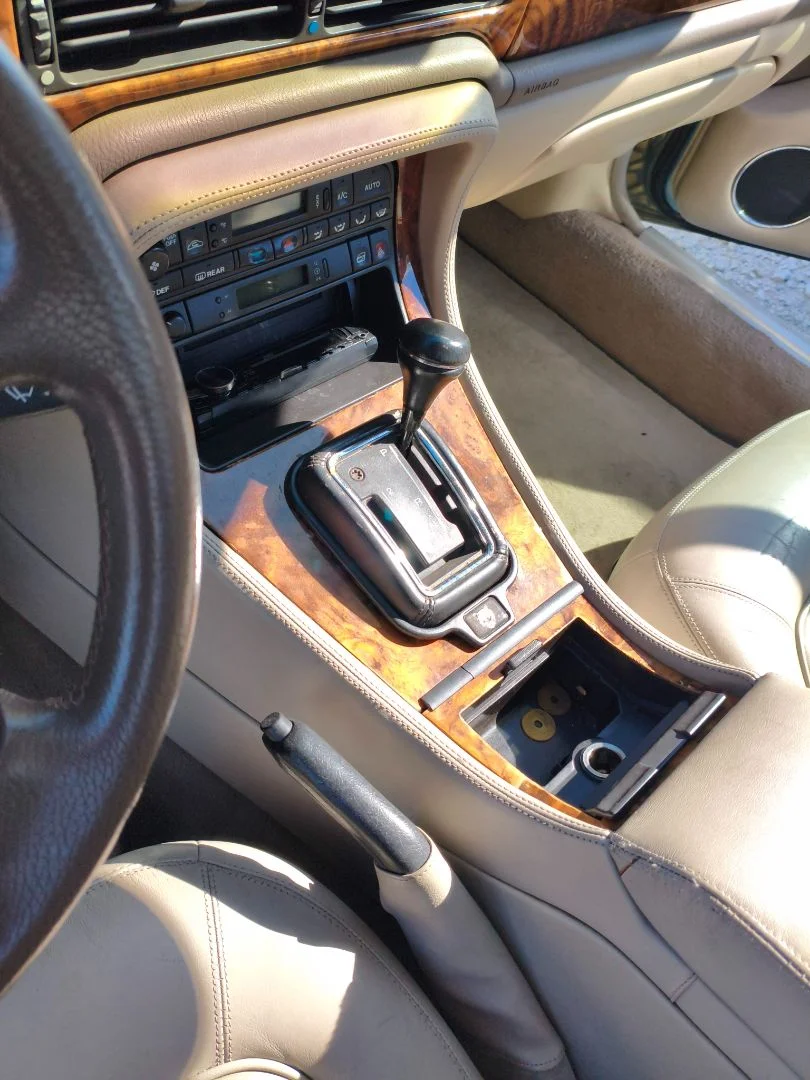 Foto de CAJA CAMBIOS JAGUAR XJ 3.2 CAT (211 CV / 155 KW)
