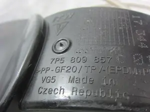 Foto de TAPA EXTERIOR COMBUSTIBLE PORSCHE CAYENNE (TIPO 92A) referencia 7P5809857C foto 2