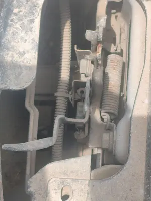 Foto de CERRADURA CAPO NISSAN NOTE (E11E) 1.4 CAT (88 CV / 65 KW)