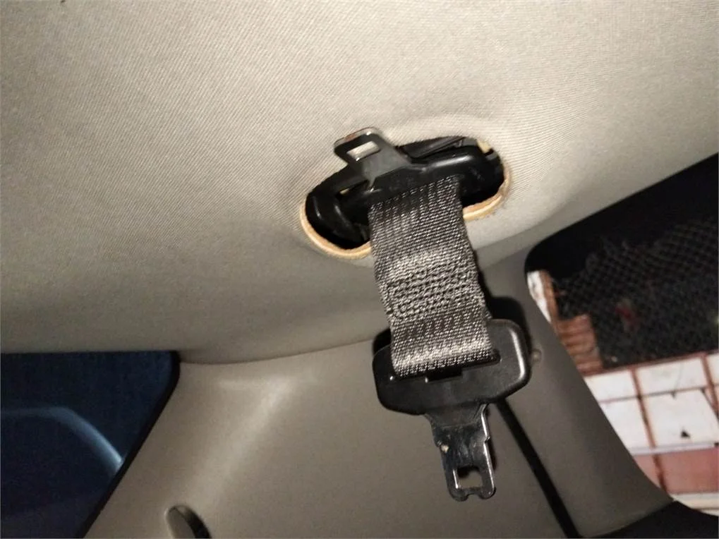 Foto de CINTURON SEGURIDAD TRASERO CENTRAL OPEL MERIVA B