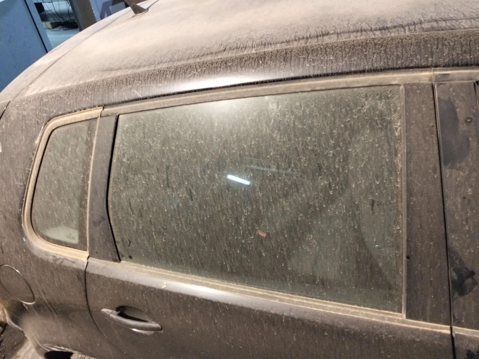 Foto de LUNA TRASERA DERECHA VOLKSWAGEN POLO IV (9N1)