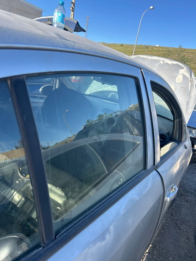 Foto de LUNA TRASERA DERECHA OPEL CORSA D 1.3 16V CDTI (75 CV / 55 KW) referencia 13188527