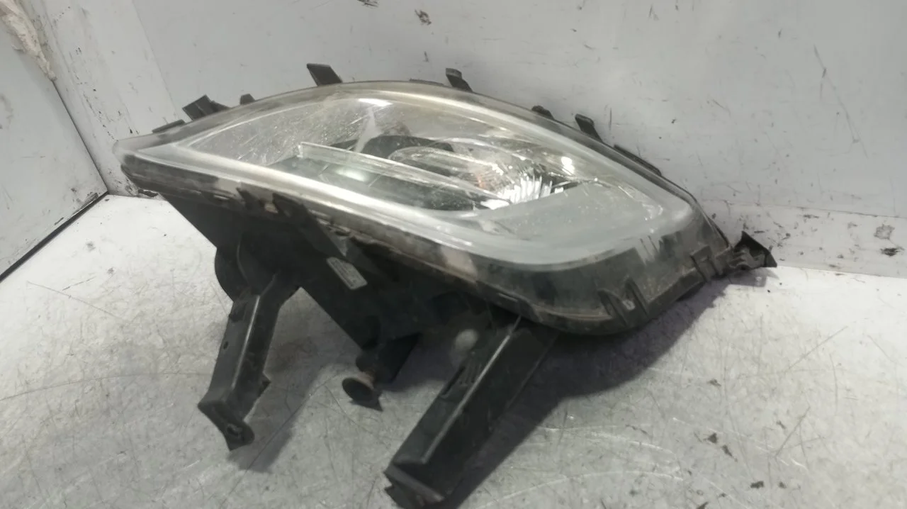 Foto de FARO ANTINIEBLA IZQUIERDO OPEL ASTRA J BERLINA 5P 1.7 16V CDTI (110 CV / 81 KW) referencia 13293618