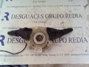 Foto de MANDO MULTIFUNCION NISSAN PRIMERA BERLINA (P12) referencia AV665 foto 2