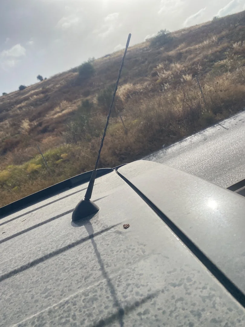 Foto de ANTENA SUZUKI GRAND VITARA (JB/JT) 2.0 16V CAT (140 CV / 103 KW) referencia 39253-65JB0-000