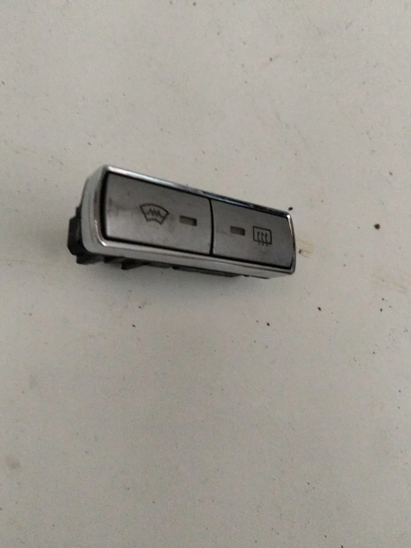Foto de INTERRUPTOR FORD MONDEO BERLINA (CA2) 2.0 TDCi CAT (131 CV / 96 KW) referencia 18K574AD