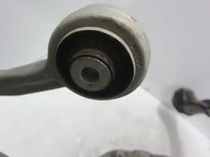 Foto de BRAZO SUSPENSION SUPERIOR DELANTERO DERECHO PORSCHE MACAN (95BA) referencia 13719 foto 4