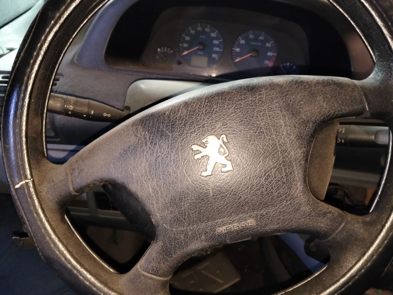 Foto de AIRBAG DELANTERO IZQUIERDO PEUGEOT EXPERT FURGÓN COMFORT (1995) referencia 14951330ZL