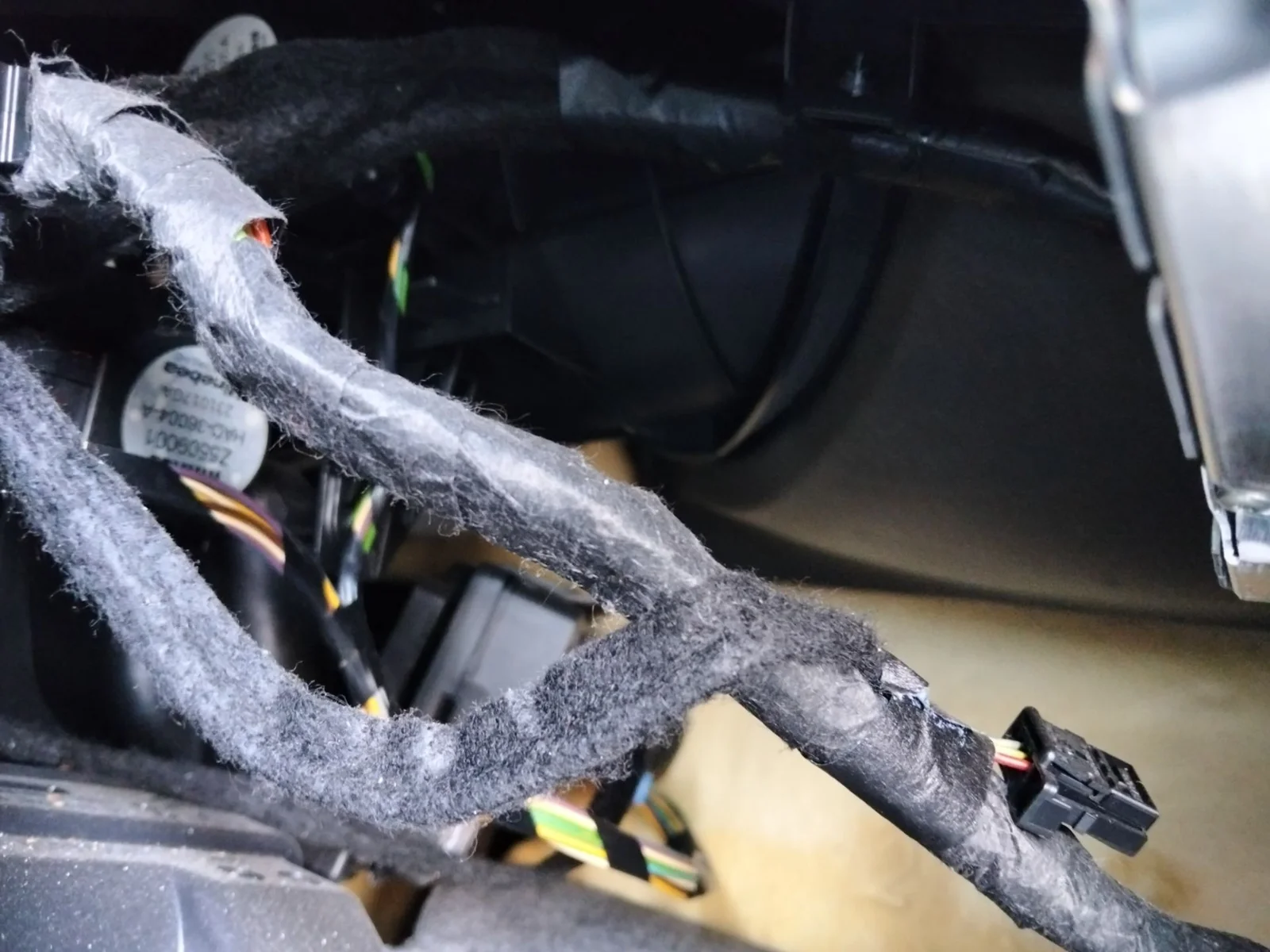 Foto de VENTILADOR CALEFACCION CITROEN C4 CACTUS 1.2 12V VTi (82 CV / 60 KW)