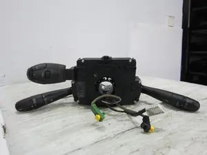 Foto de MANDO MULTIFUNCION PEUGEOT 207 1.6 16V HDi FAP (90 CV / 66 KW) referencia 96630732XT