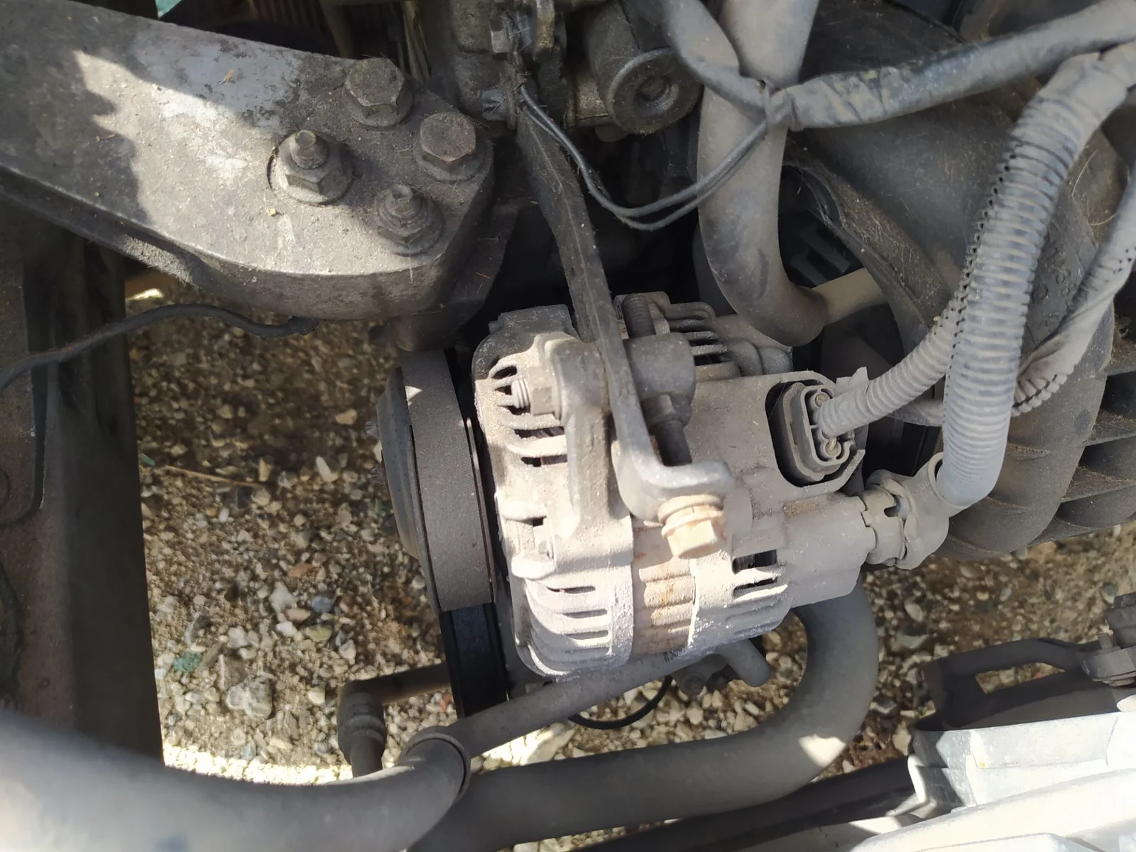 Foto de ALTERNADOR MITSUBISHI COLT CZ3 BERL. 5 (Z30A) 1.1 CAT (75 CV / 55 KW) referencia 1800A070