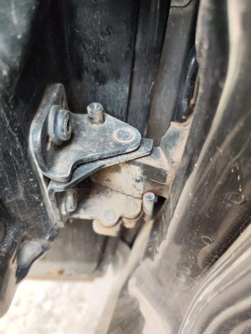 Foto de RETENEDOR PUERTA VOLKSWAGEN PASSAT VARIANT (3B5) 1.9 TDI (110 CV / 81 KW)