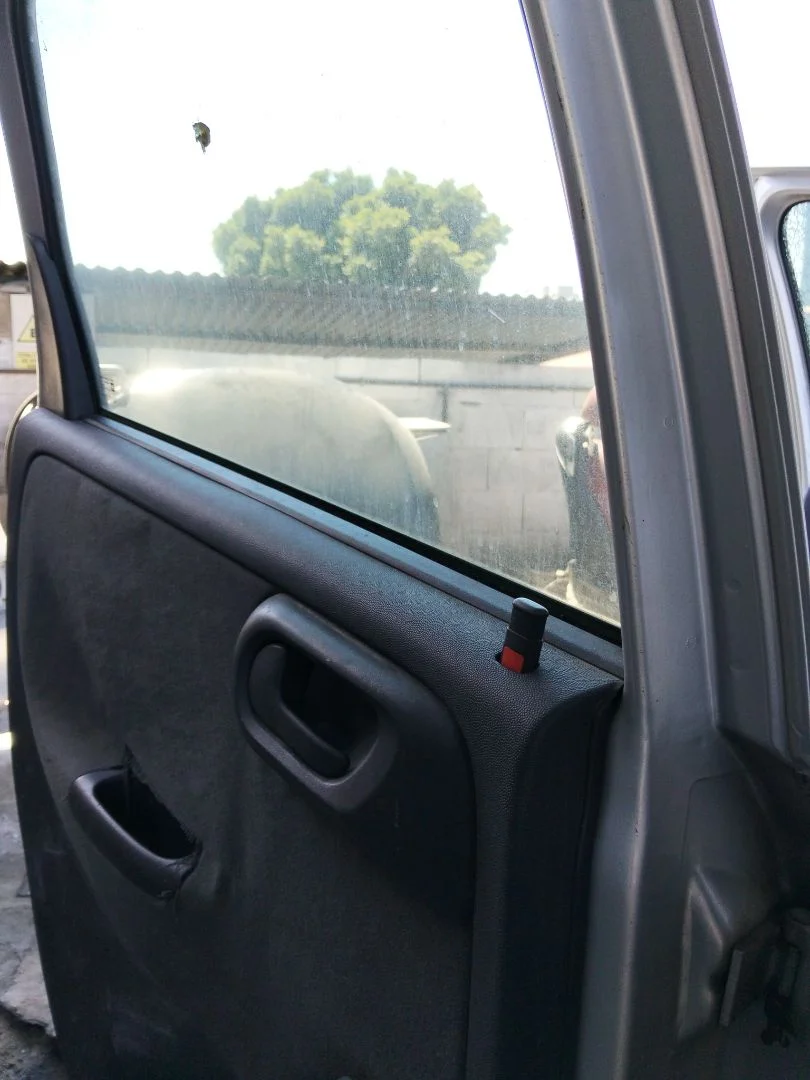 Foto de ELEVALUNAS TRASERO IZQUIERDO OPEL CORSA C 1.2 16V CAT (Z 12 XE / LW4) (75 CV / 55 KW)