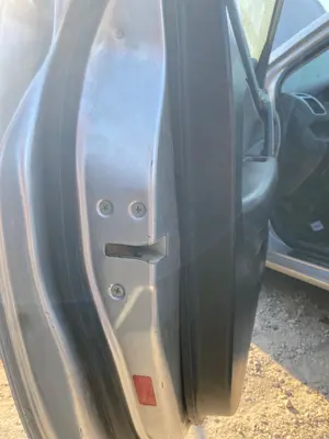 Foto de CERRADURA PUERTA DELANTERA IZQUIERDA HONDA CIVIC BERLINA 3 PUERTAS (EP) 1.6 VTEC CAT (D 16 V 1) (110 CV / 81 KW)