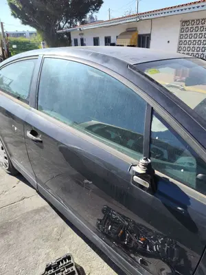 Foto de LUNA DELANTERA DERECHA CITROEN C4 COUPE 1.4 16V (88 CV / 65 KW)
