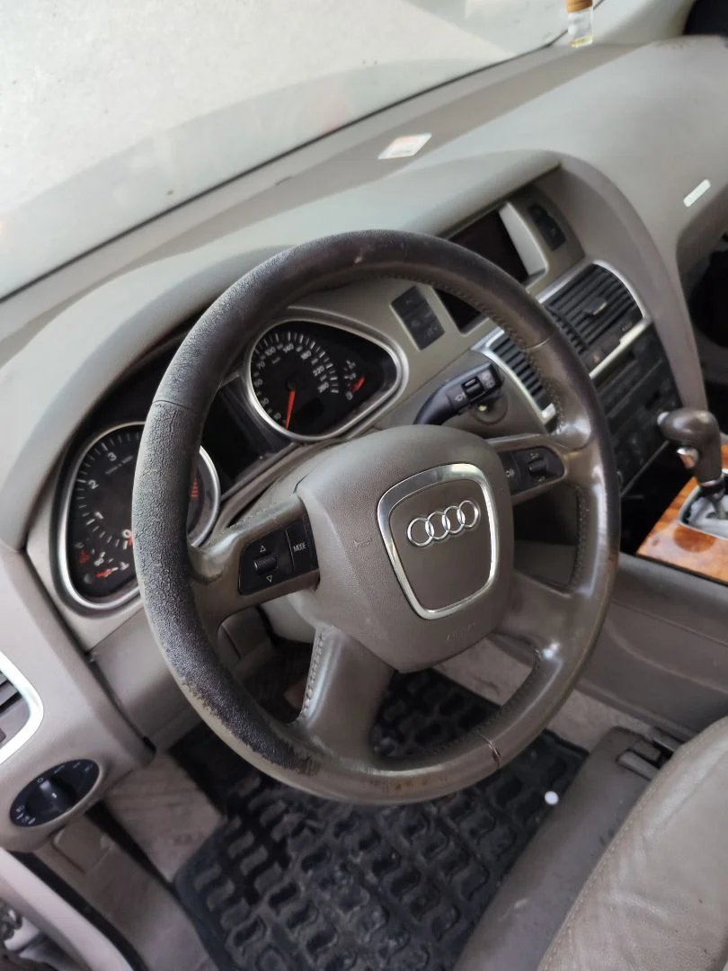 Foto de VOLANTE AUDI Q7 (4L) 3.0 V6 24V TDI (233 CV / 171 KW)