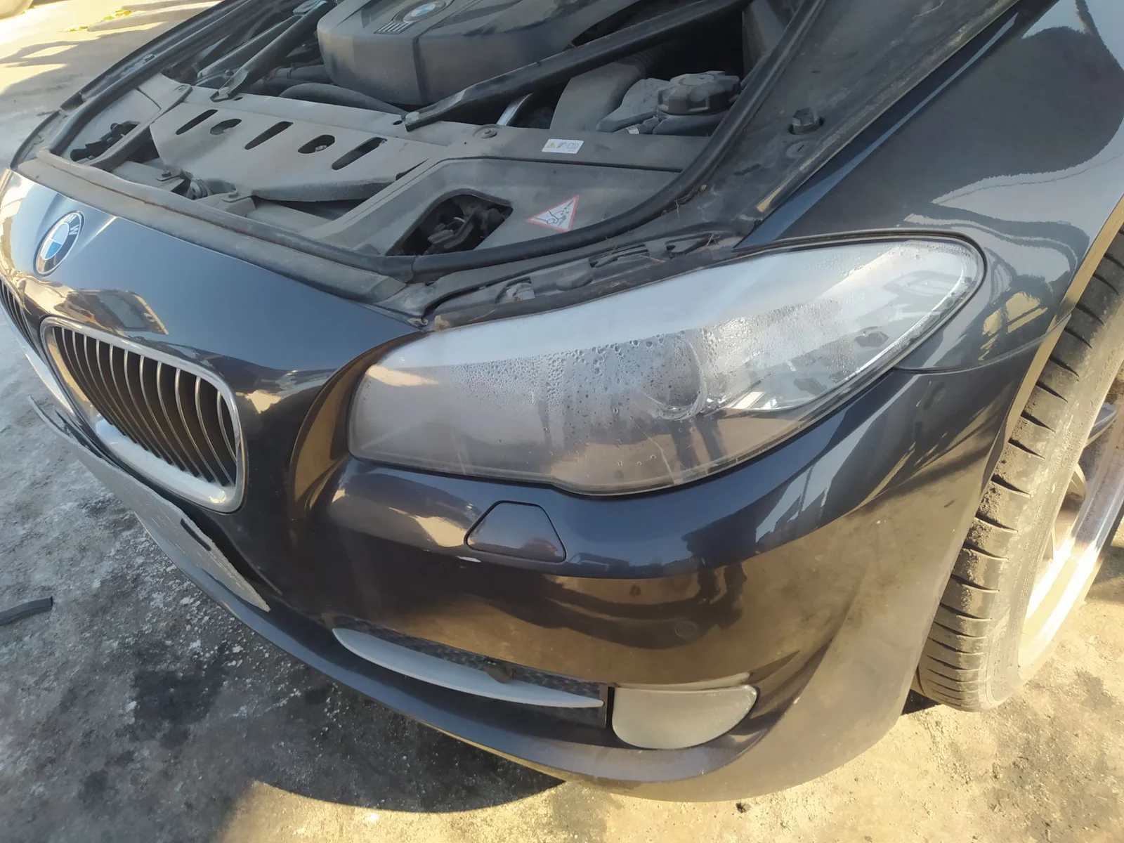 Foto de REFUERZO PARAGOLPES DELANTERO BMW SERIE 5 TOURING (F11) 2.0 Turbodiesel (218 CV / 160 KW)