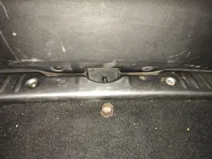 Foto de CERRADURA MALETERO / PORTON PEUGEOT 308 SW 1.6 HDi FAP CAT (9HZ / DV6TED4) (109 CV / 80 KW) referencia 9660403880