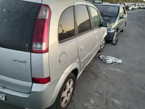 Foto de PUENTE TRASERO OPEL MERIVA 1.7 16V CDTI (101 CV / 74 KW) referencia 93176529