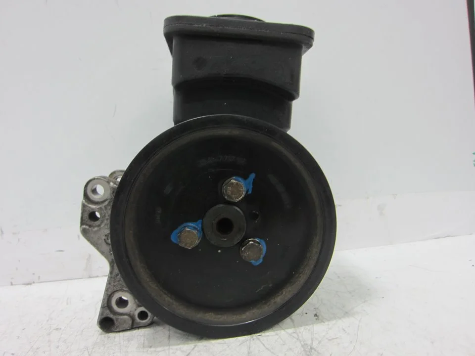 Foto de BOMBA DIRECCION BMW SERIE 3 COMPACTO (E46) referencia 6756575