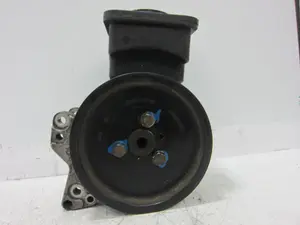Foto de BOMBA DIRECCION BMW SERIE 3 COMPACTO (E46) referencia 6756575