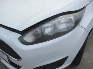 Foto de NO IDENTIFICADO FORD FIESTA (CNN) 1.5 TDCi CAT (75 CV / 55 KW) foto 11