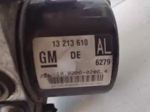 Foto de ABS FORD FOCUS BERLINA (CAP) 1.6 16V CAT (101 CV / 74 KW) referencia 1002060206 foto 5