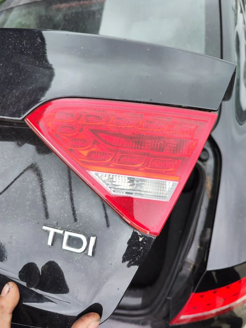 Foto de PILOTO TRASERO DERECHO INTERIOR AUDI A5 COUPE (8T) 2.0 16V TDI (170 CV / 125 KW)