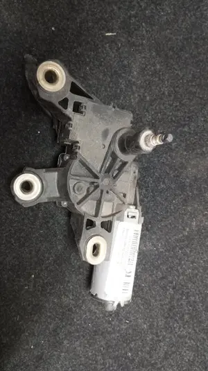 Foto de MOTOR LIMPIA TRASERO VOLKSWAGEN GOLF IV BERLINA (1J1)(10.1997) 1.9 TDI (101 CV / 74 KW) referencia 1J6955711G