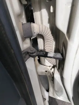 Foto de RETENEDOR PUERTA FORD TRANSIT CONNECT (TC7) 1.8 TDCi CAT (110 CV / 81 KW) referencia 5188590
